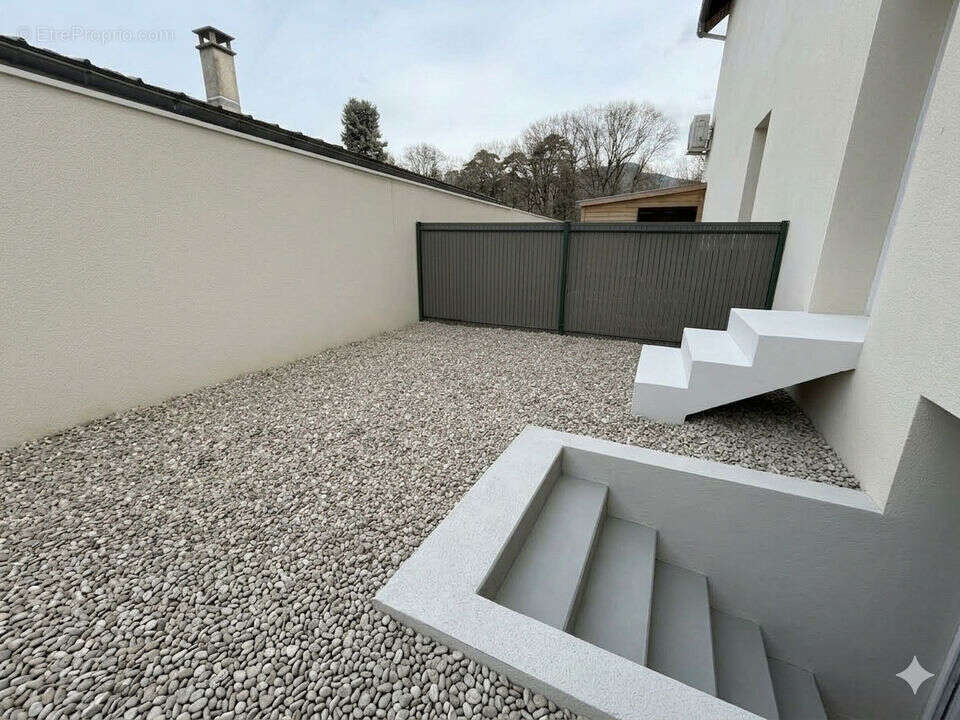 Appartement à LA MOTTE-SERVOLEX