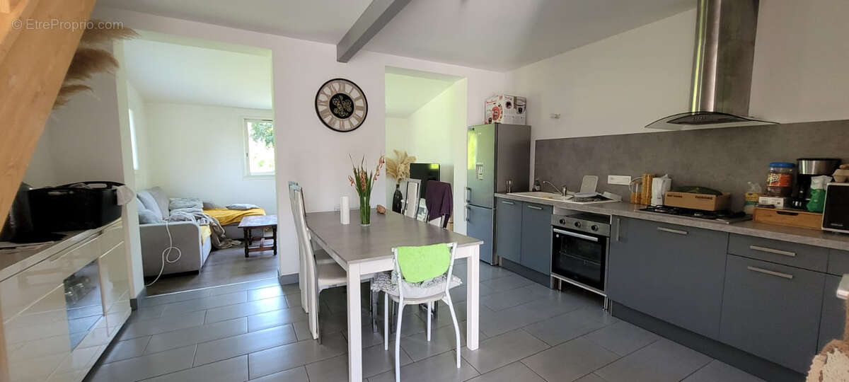 Maison à MONTPELLIER-DE-MEDILLAN