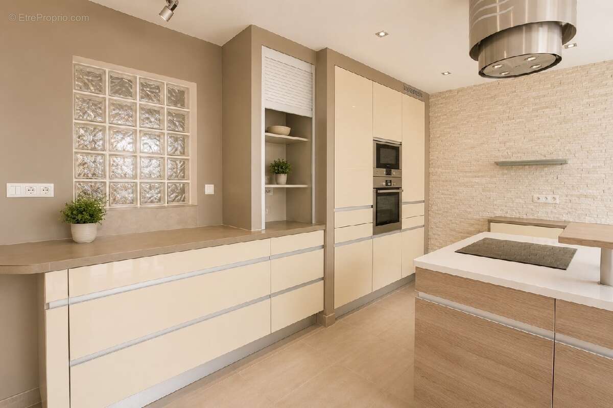 Maison 201 m² à Yerres  - photo 6