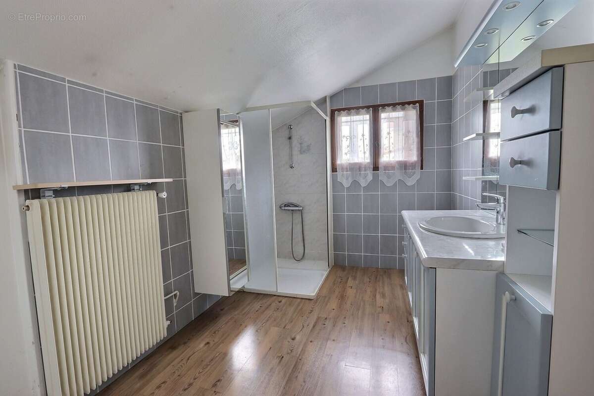 Maison à CLERMONT-FERRAND