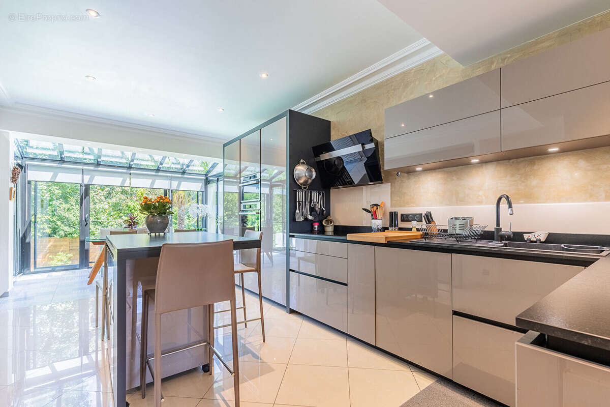 Maison 237m² à verrières-le-buisson - photo 7