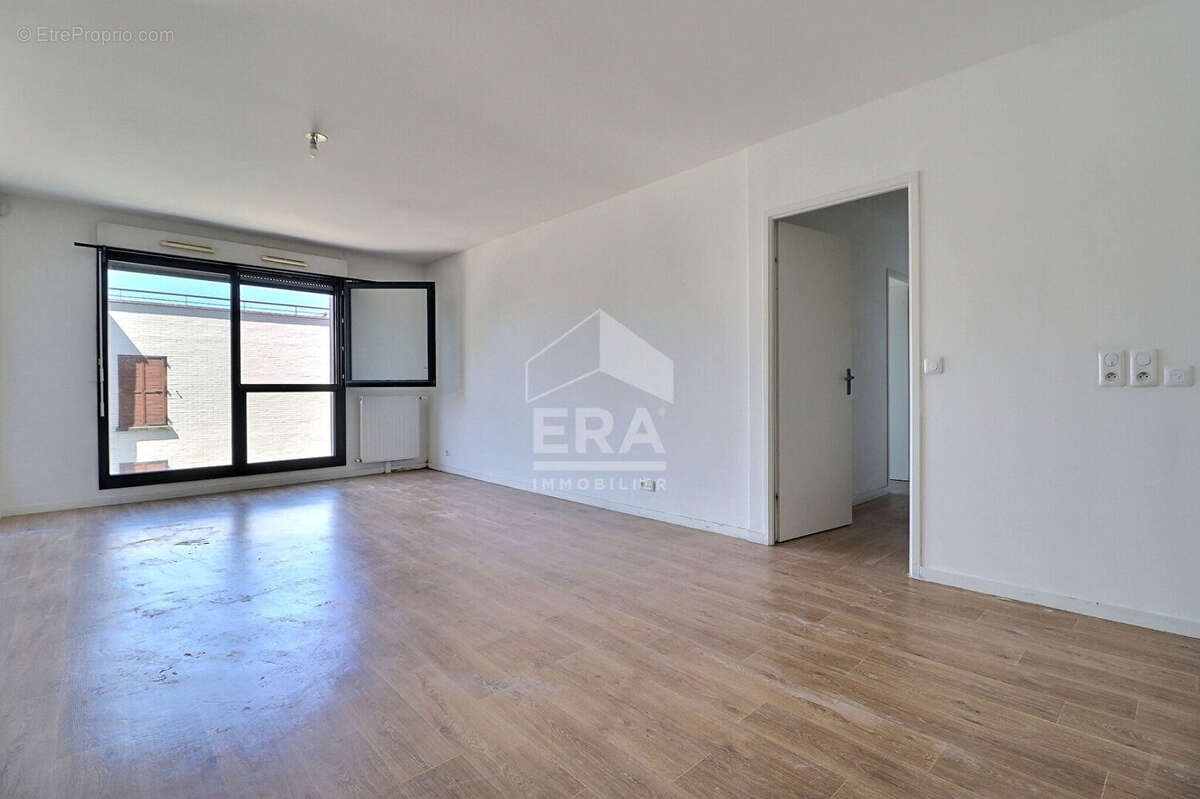 Appartement à AUBERVILLIERS