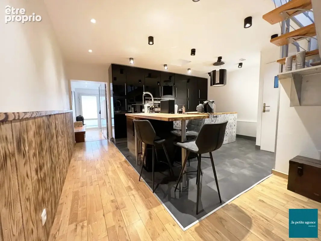 Appartement 4 pièces 83 m² à vendre à Caen (14000) - photo 2