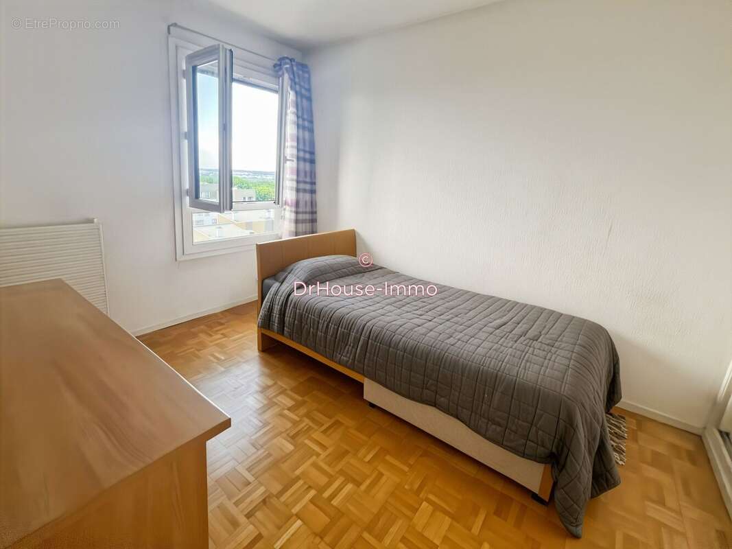 Appartement 91 m² à Champs-Sur-Marne  - photo 9