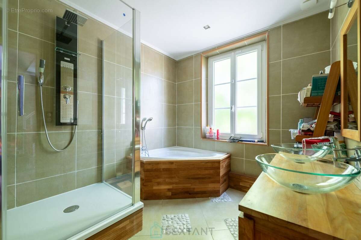 Maison à COURLON-SUR-YONNE