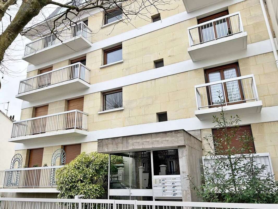 Appartement à SAINT-MAUR-DES-FOSSES