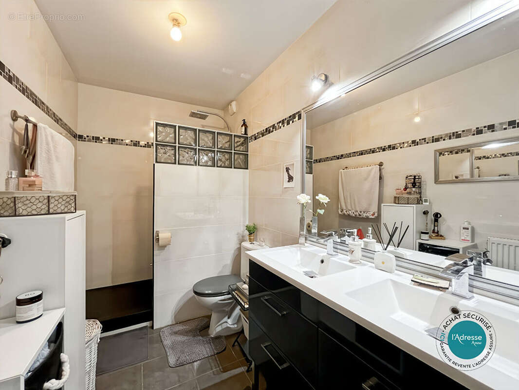 Appartement à SAINTRY-SUR-SEINE