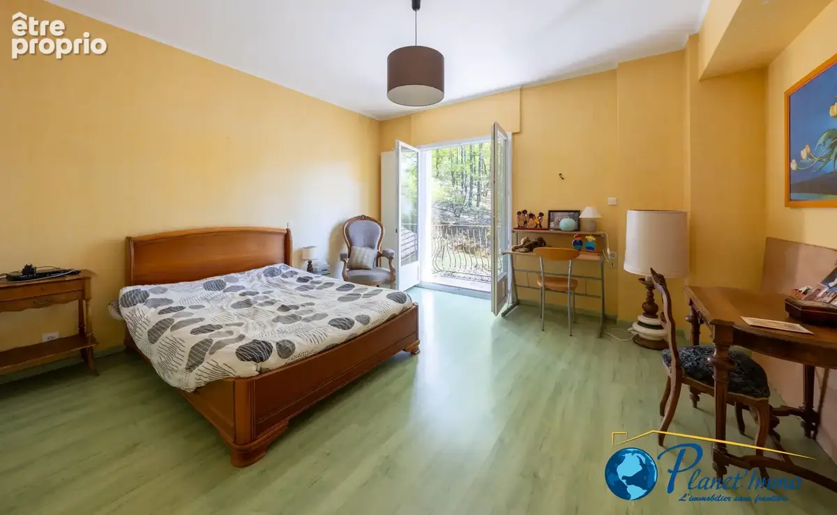 Maison individuelle de 233 m2 habitables avec terrain de 2100m2 arboré avec Piscine. - photo 14