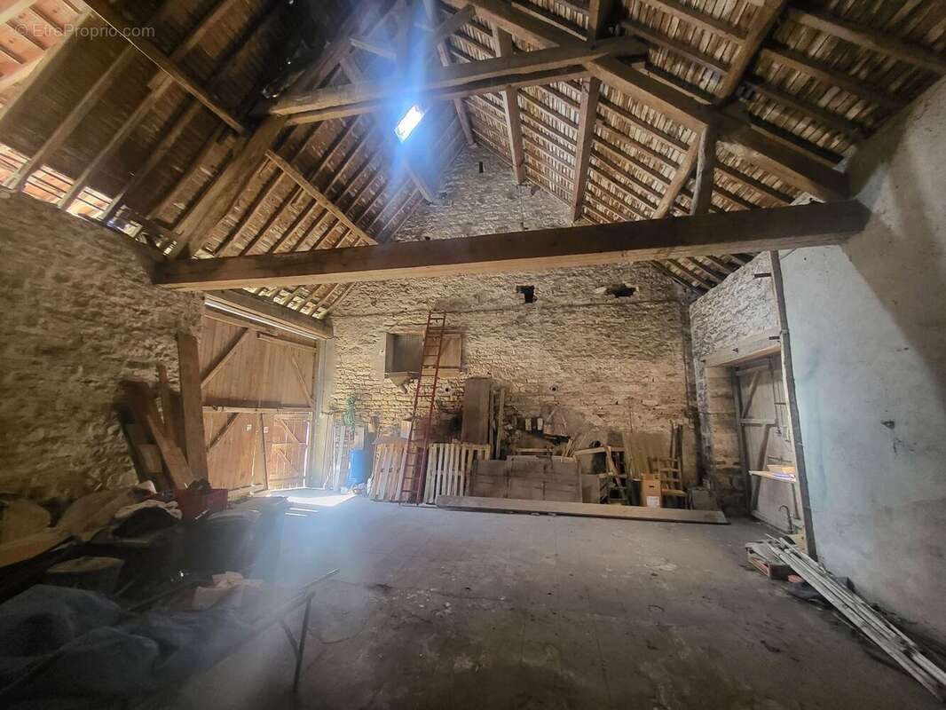 Maison à SAINT-LOUP-DE-VARENNES