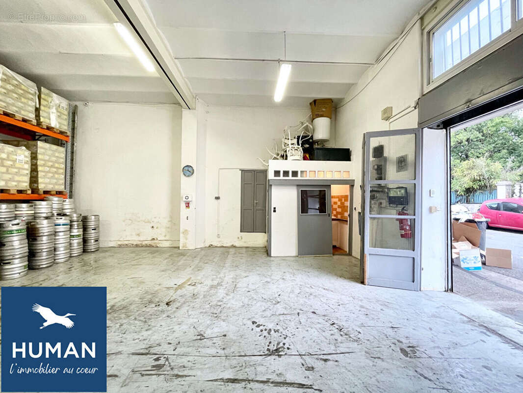 Commerce à MARSEILLE-11E