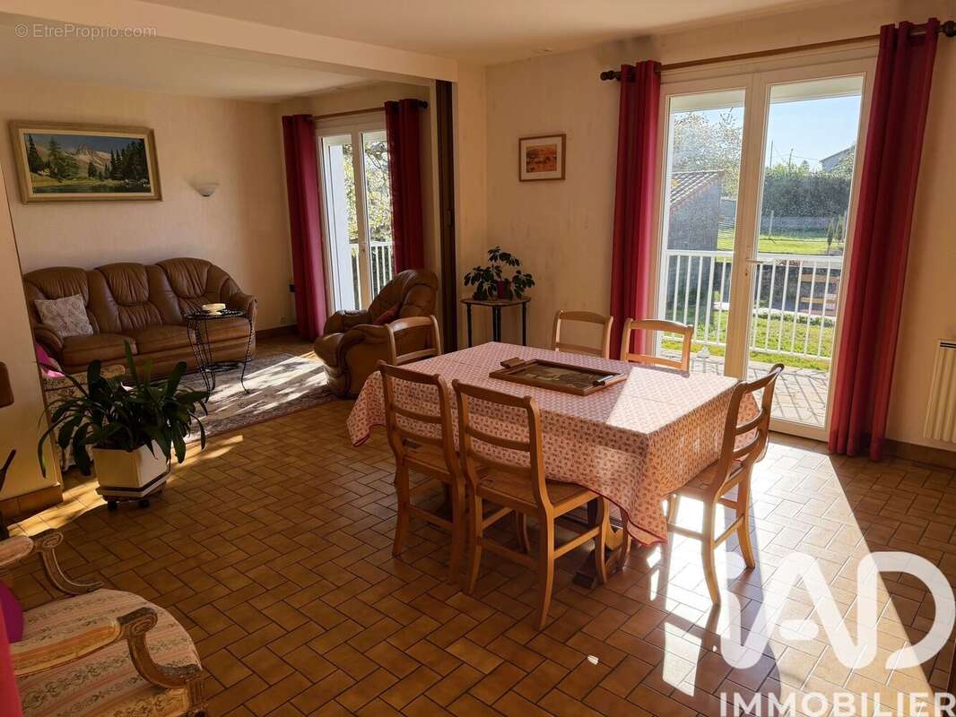 Photo 7 - Maison à CHATILLON-SUR-THOUET