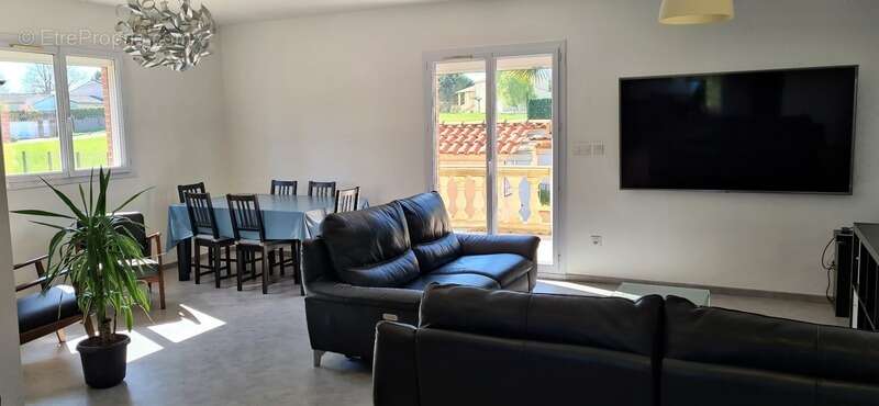 Maison à PECHBONNIEU