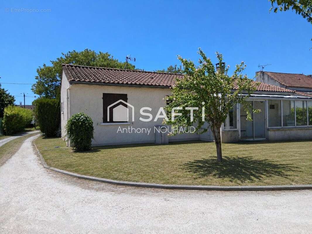 Photo 4 - Maison à SEGONZAC