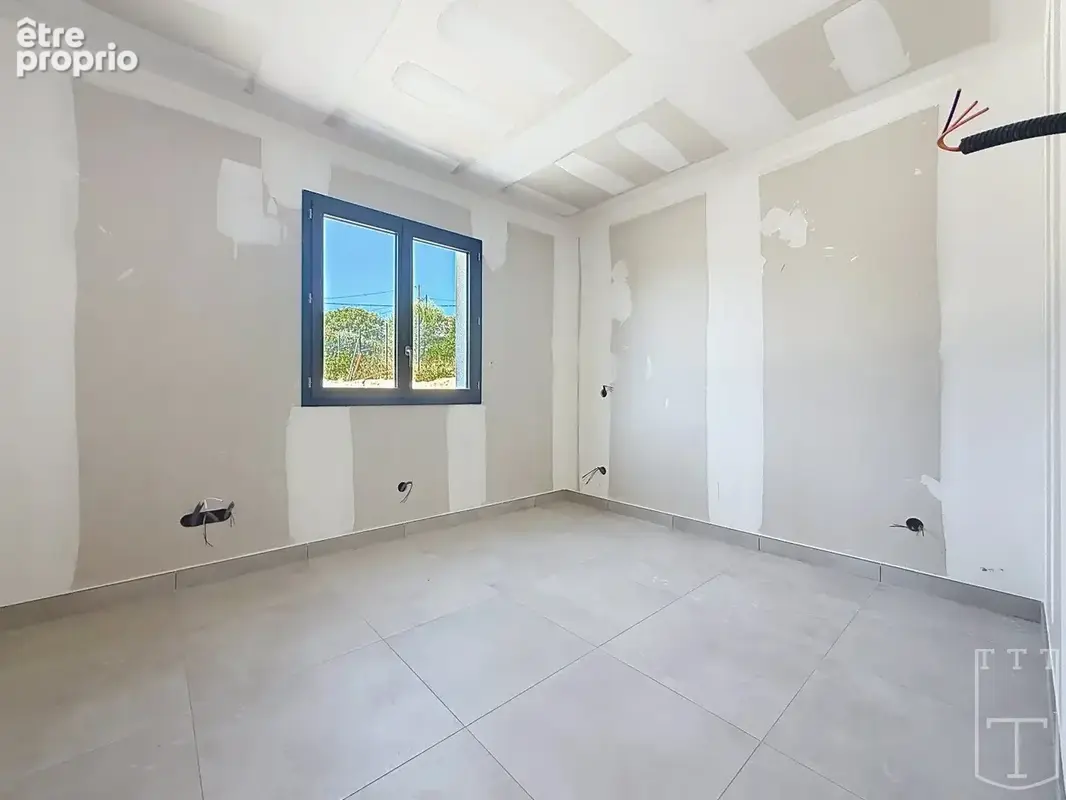 EXCLUSIVITE RUOMS - Villa neuve vendue terminée, centre village à pied - photo 4