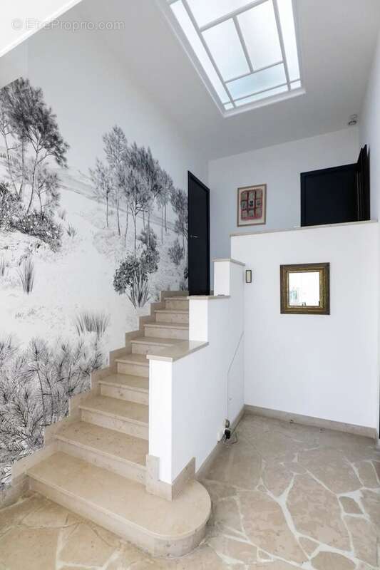 Maison 130 m² à Royan  - photo 7