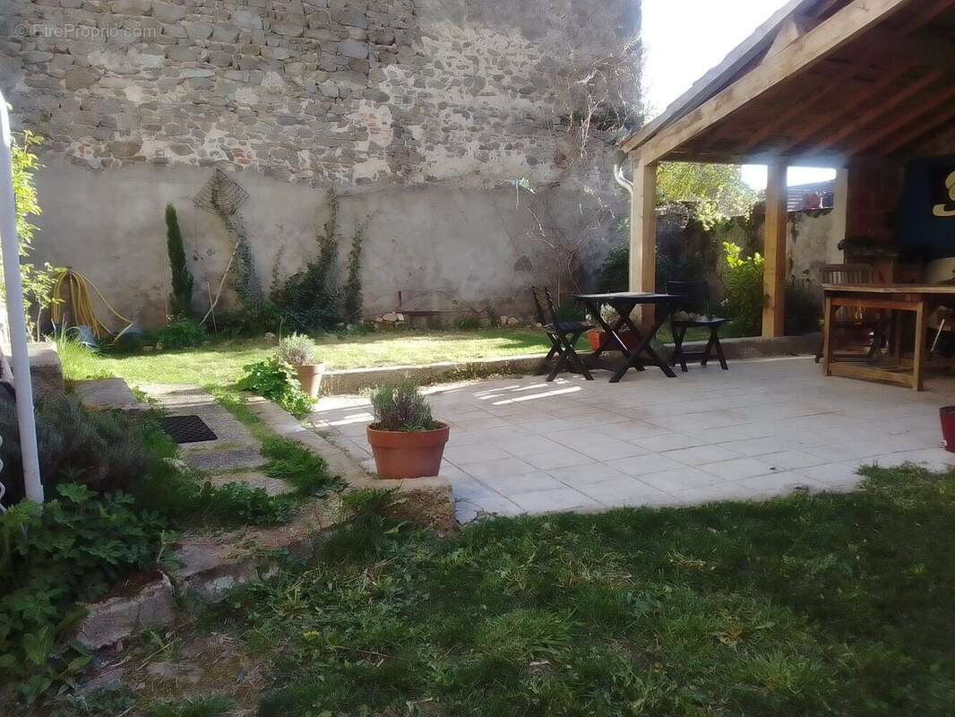 Maison 142 m² à Chantelle  - photo 9