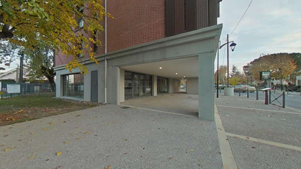 Commerce à PINSAGUEL