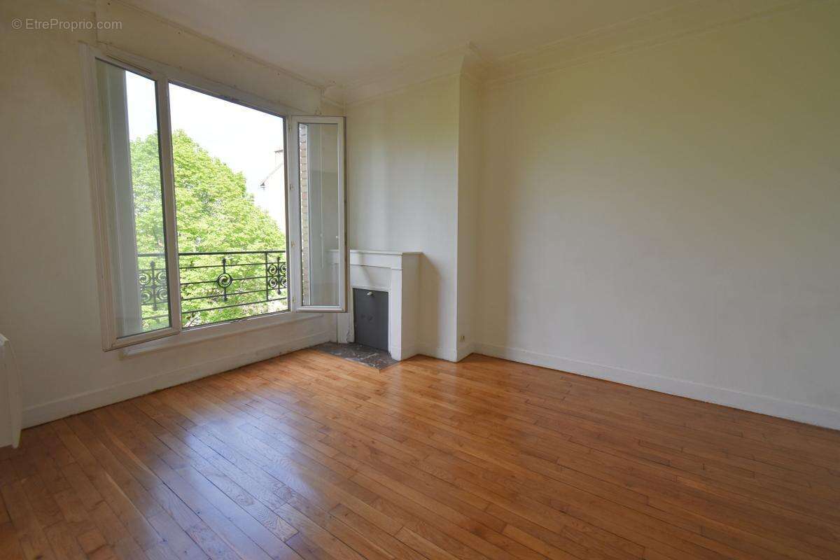 Appartement à MONTROUGE