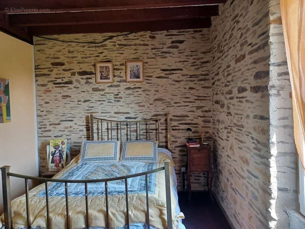 Maison à EGUZON-CHANTOME