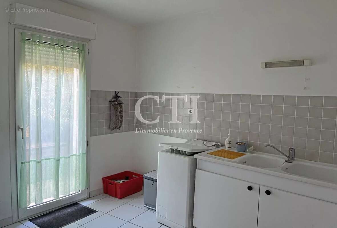 Appartement à VAISON-LA-ROMAINE