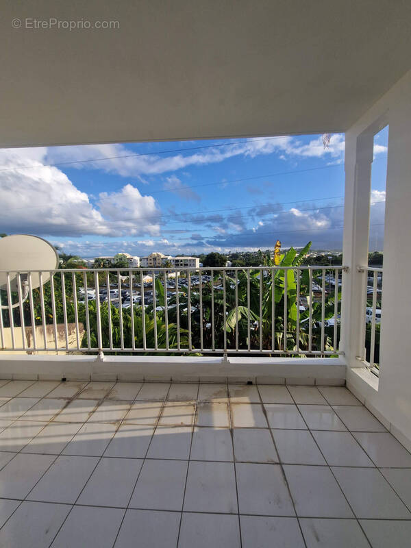 Appartement à BAIE-MAHAULT