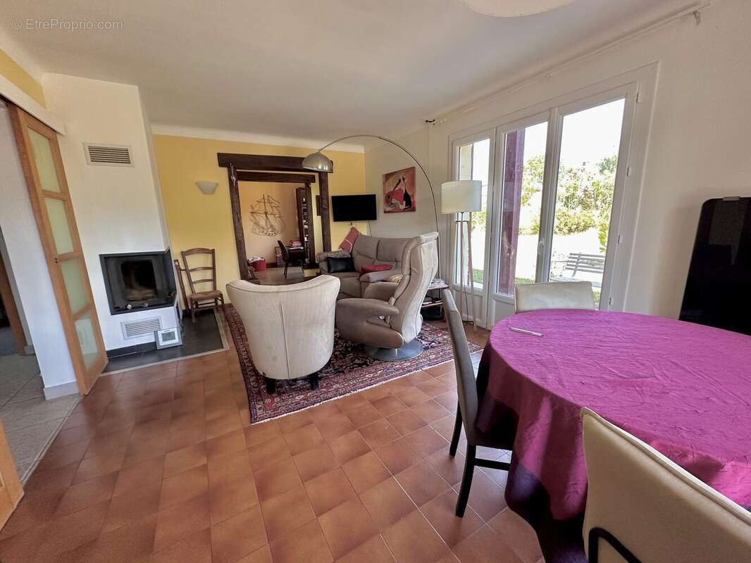 Maison 145 m² à Mont-De-Marsan  - photo 4