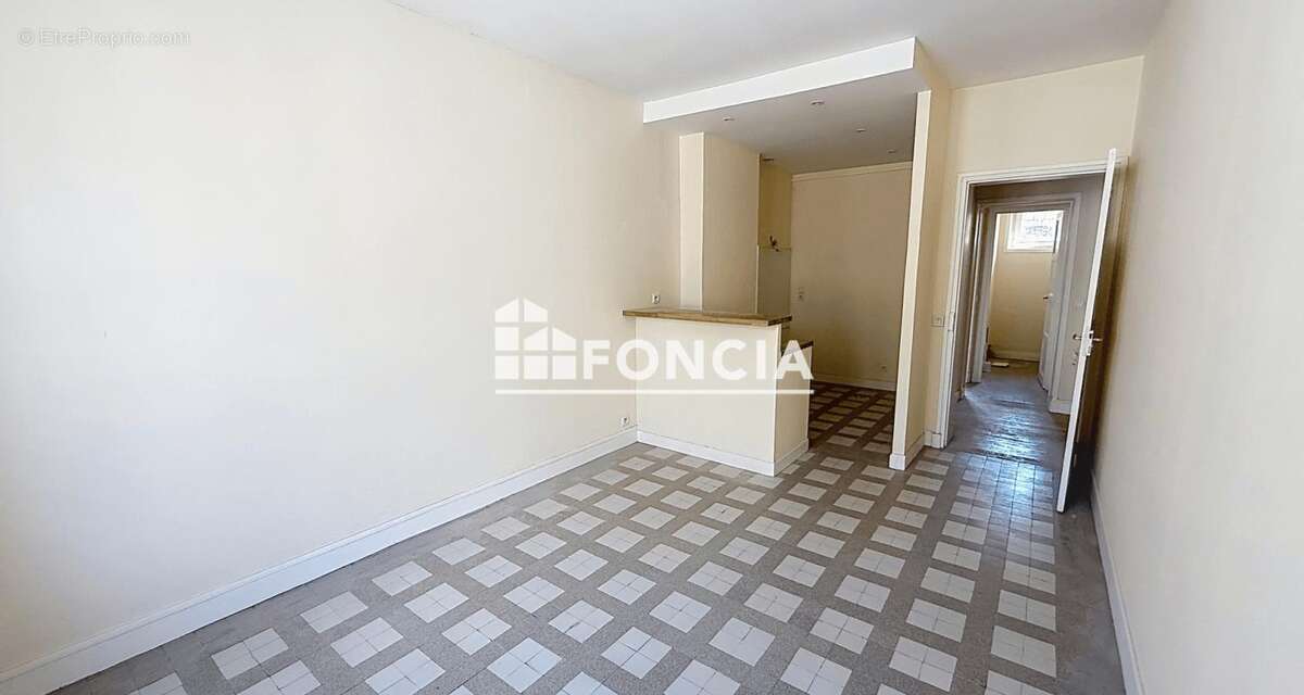 Hyper centre de Lisieux, appartement  avec ascenseur à finir d'aménager - photo 14