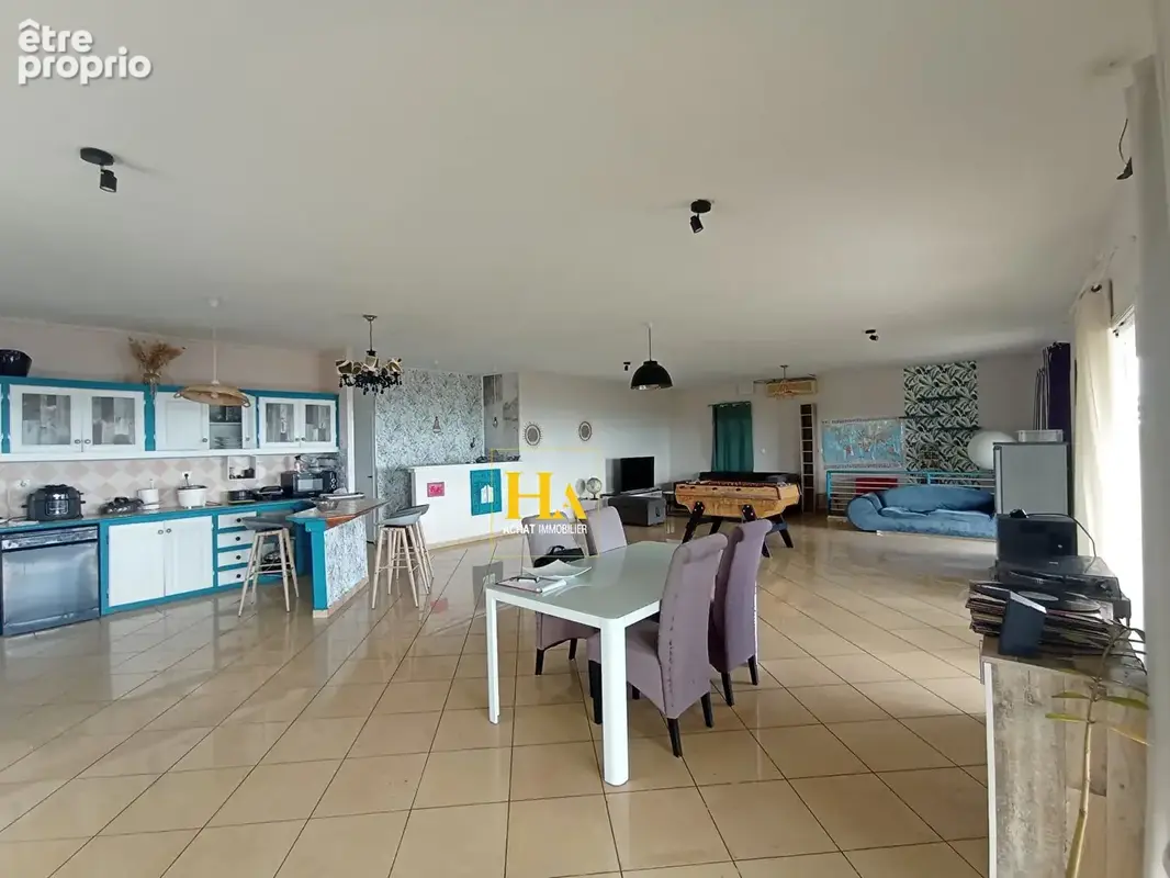 Grande maison familiale avec vue mer + logement indépendant . Fort potentiel locatif - photo 7