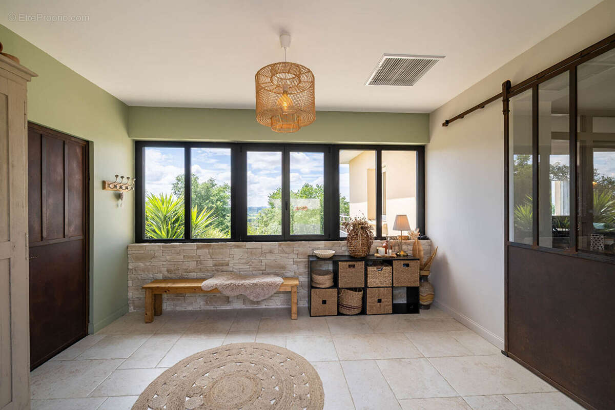 Maison 5 chambres avec piscine et pool-house - photo 2