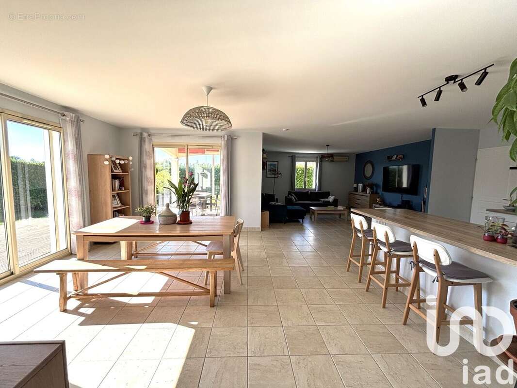 Photo 4 - Maison à COURSAC