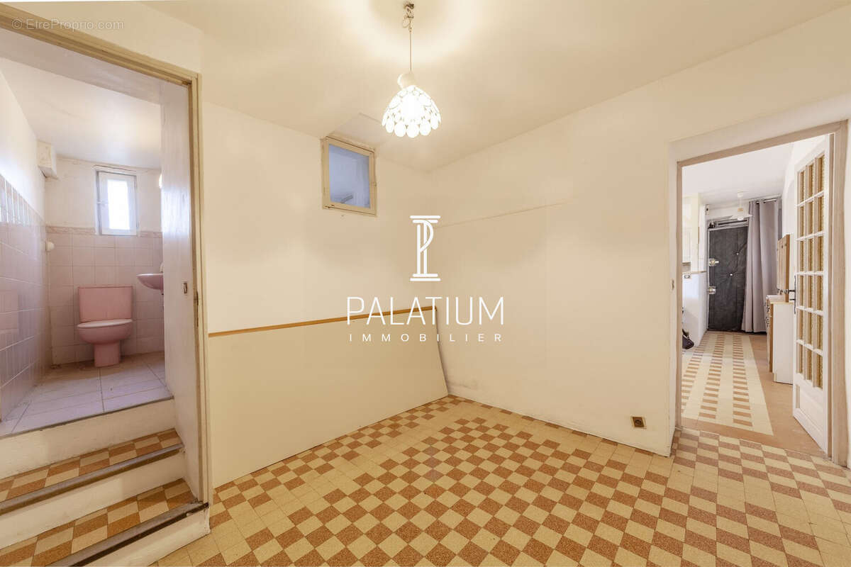 Appartement à GREOUX-LES-BAINS