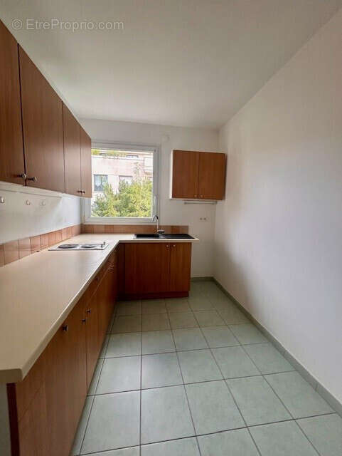 Appartement à LA GARENNE-COLOMBES