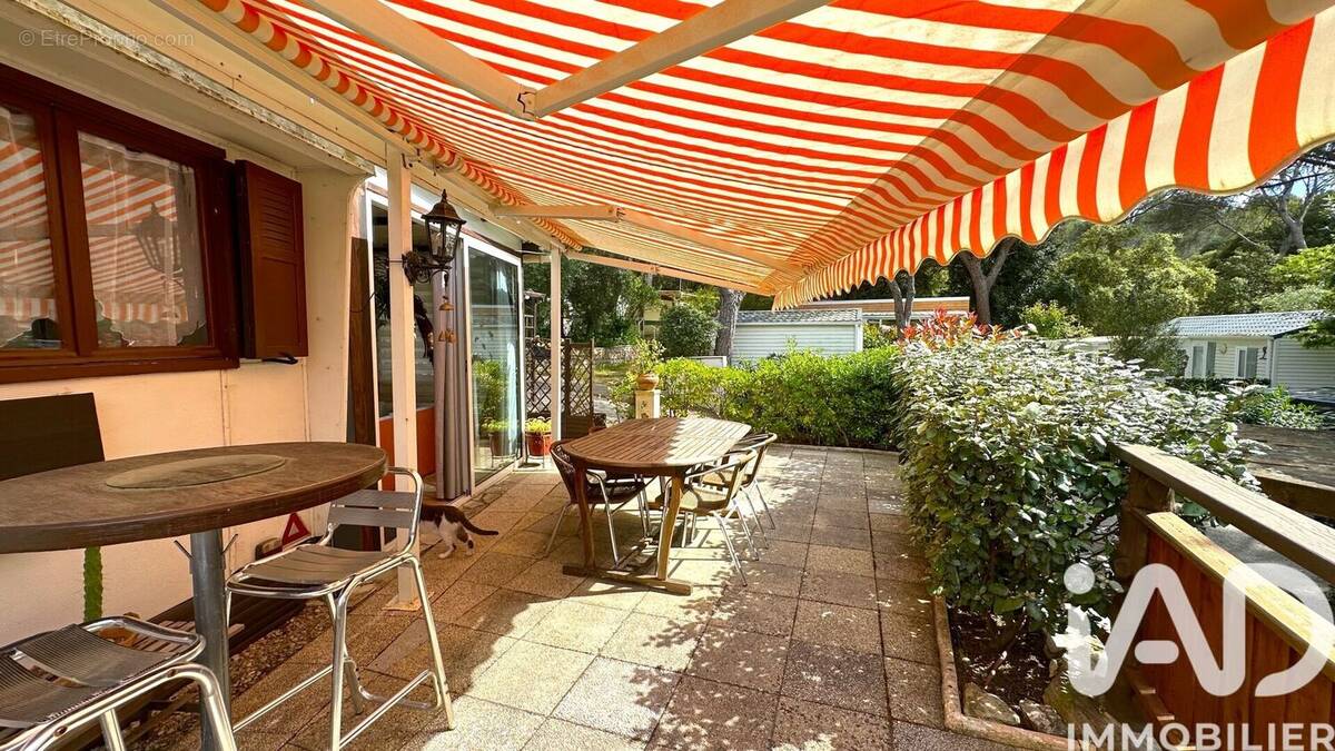 Photo 1 - Terrain à FREJUS