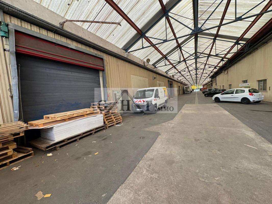 Commerce à SAINT-FARGEAU-PONTHIERRY