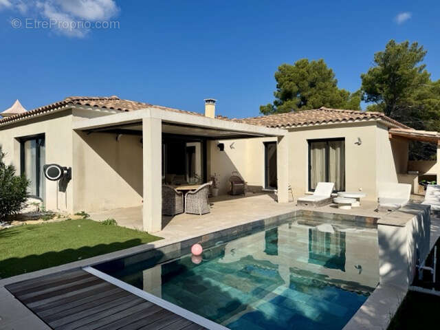 Maison à EGUILLES