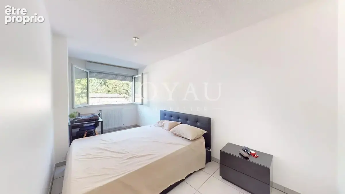 Toulouse – Saint-Michel  Appartement T2 de 39 m² avec balcon et parking - photo 5