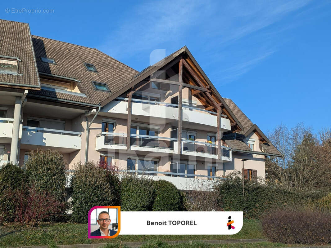 Appartement à POISY