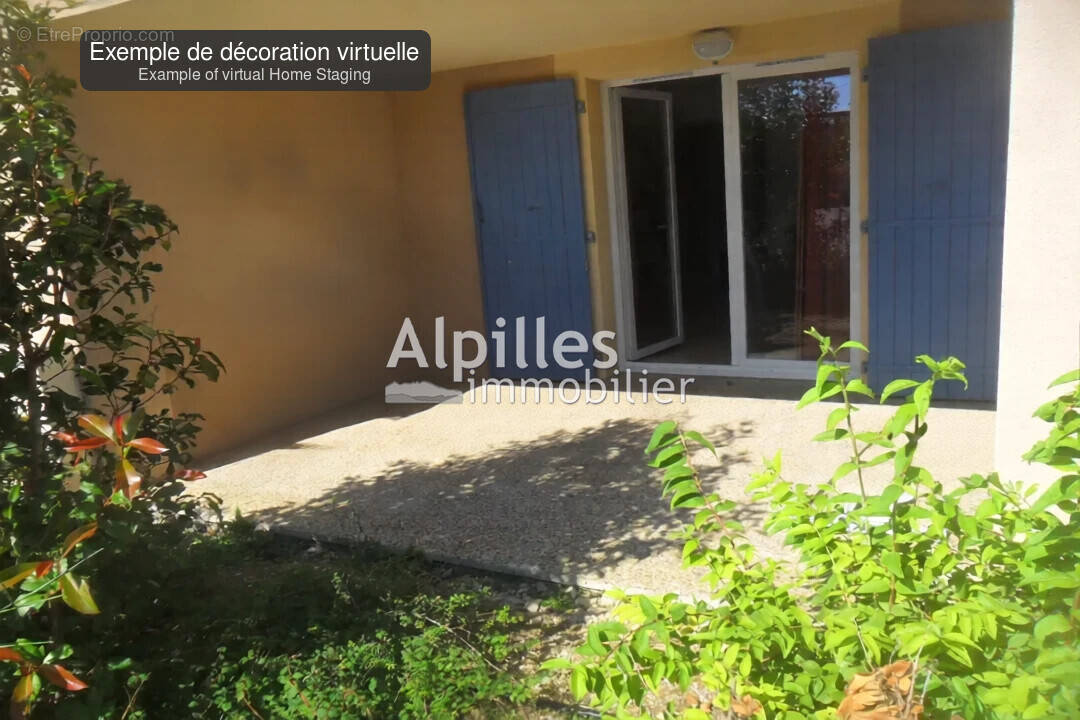 Appartement à MOURIES
