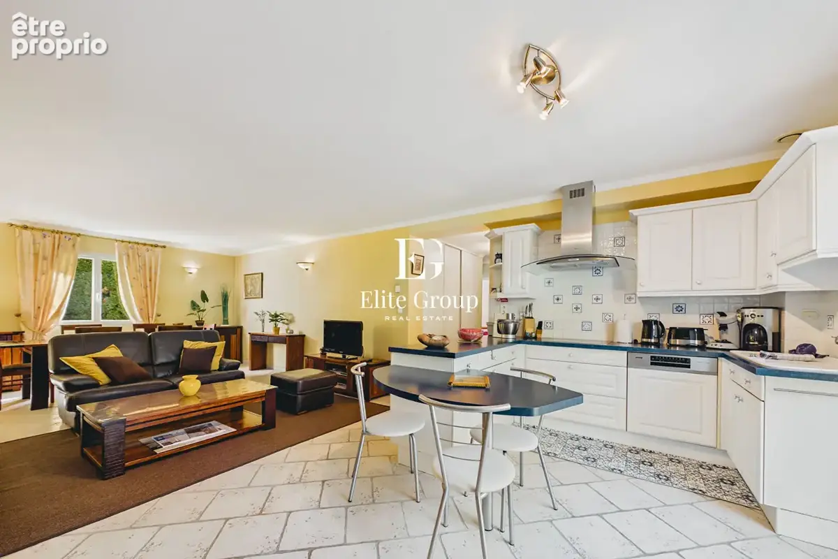Maison de plain-pied sur parc arboré de près de 5000 m² proche d'angouleme - photo 6