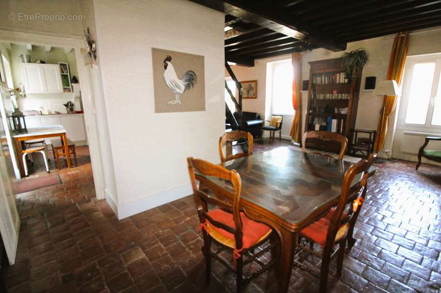 Maison à BRINON-SUR-BEUVRON