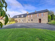 Maison à SAINT-JEAN-DE-SAVIGNY