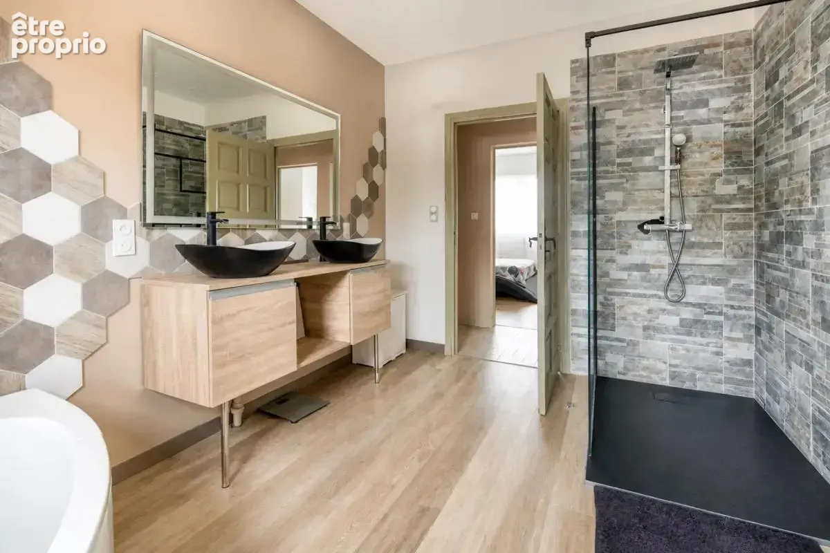 Maison de 7 pièces de 300 m² à Belberaud - photo 13