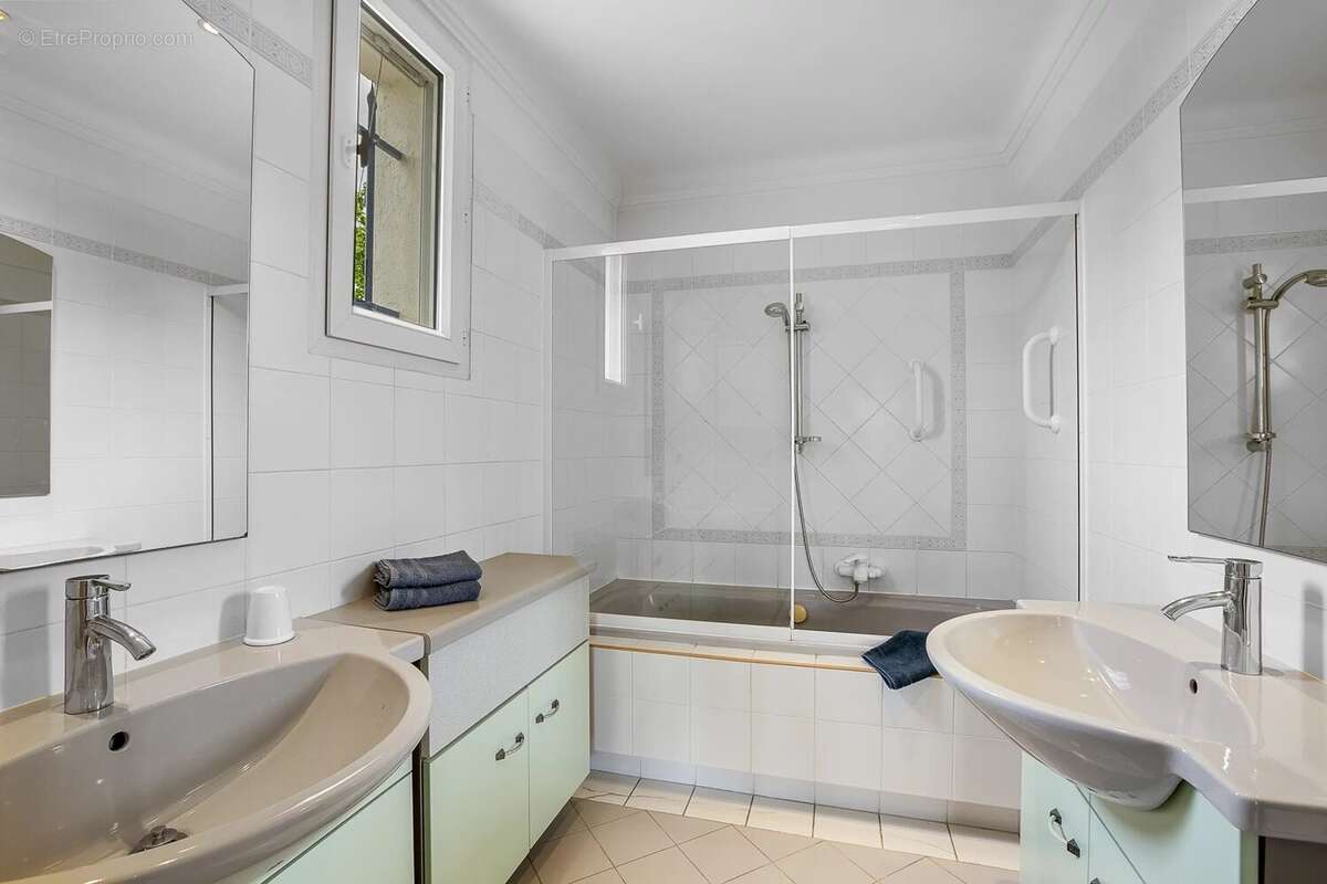 Maison à DRAGUIGNAN