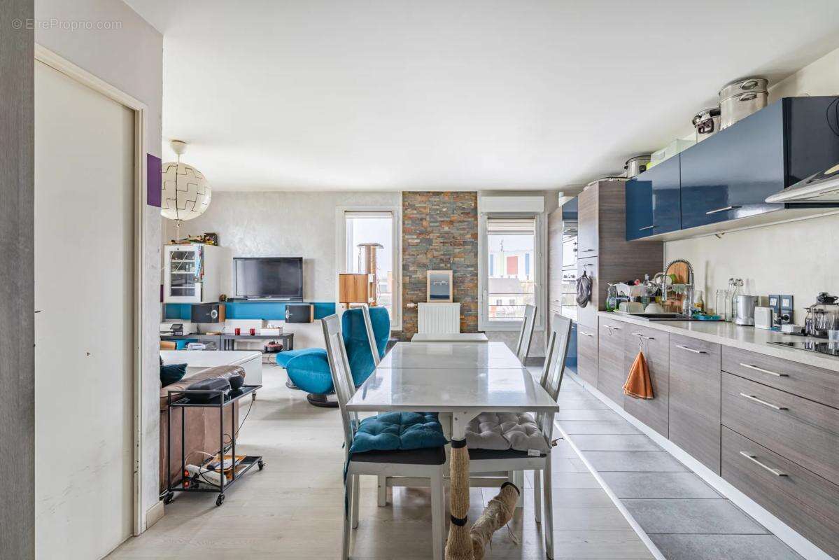 Appartement à STAINS