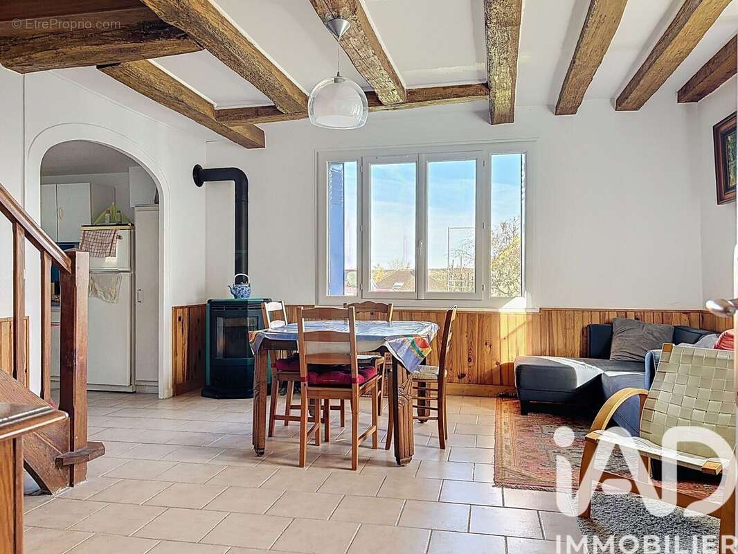 Photo 5 - Maison à SAINT-JULIEN-DE-CHEDON