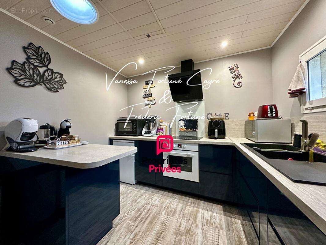 Maison à BLANQUEFORT