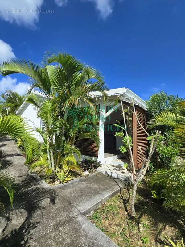 Maison à GRAND-BOURG