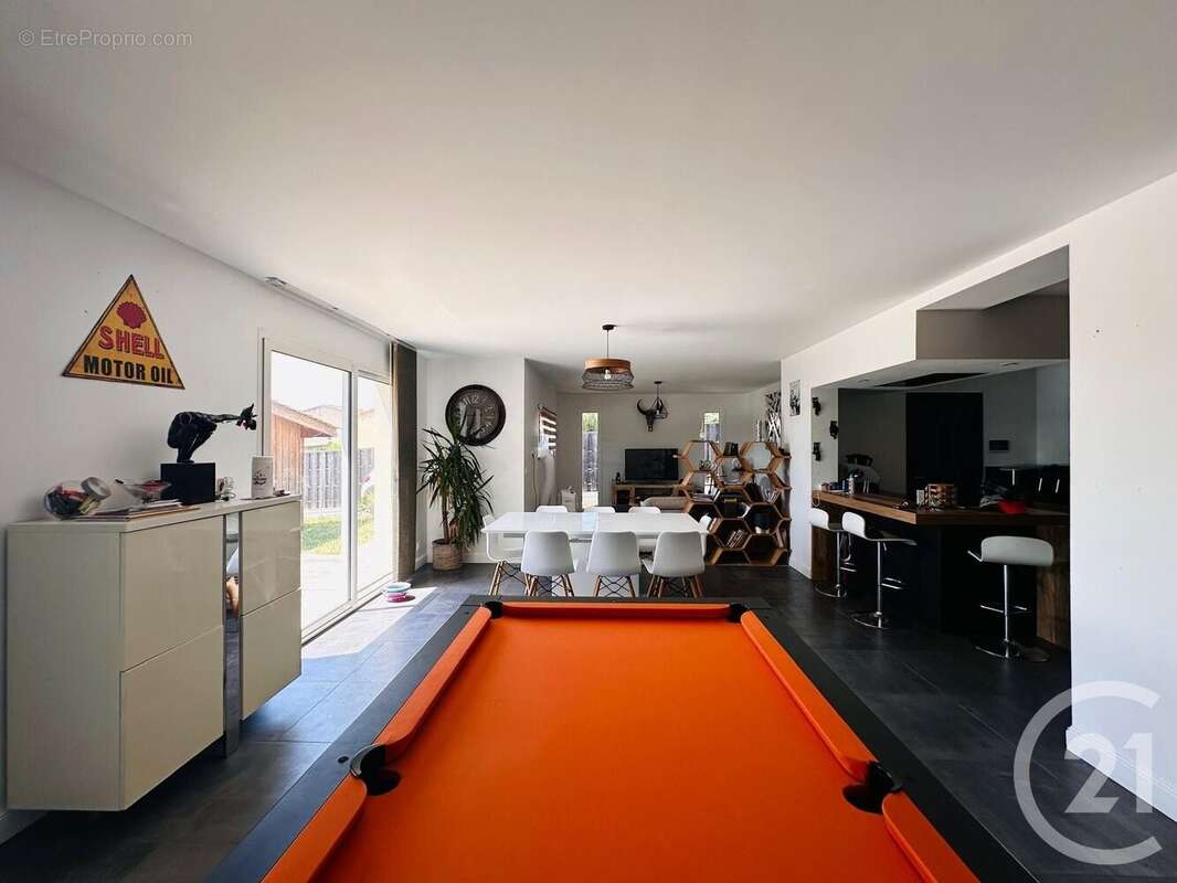 Maison à SAINT-ANDRE-DE-CUBZAC