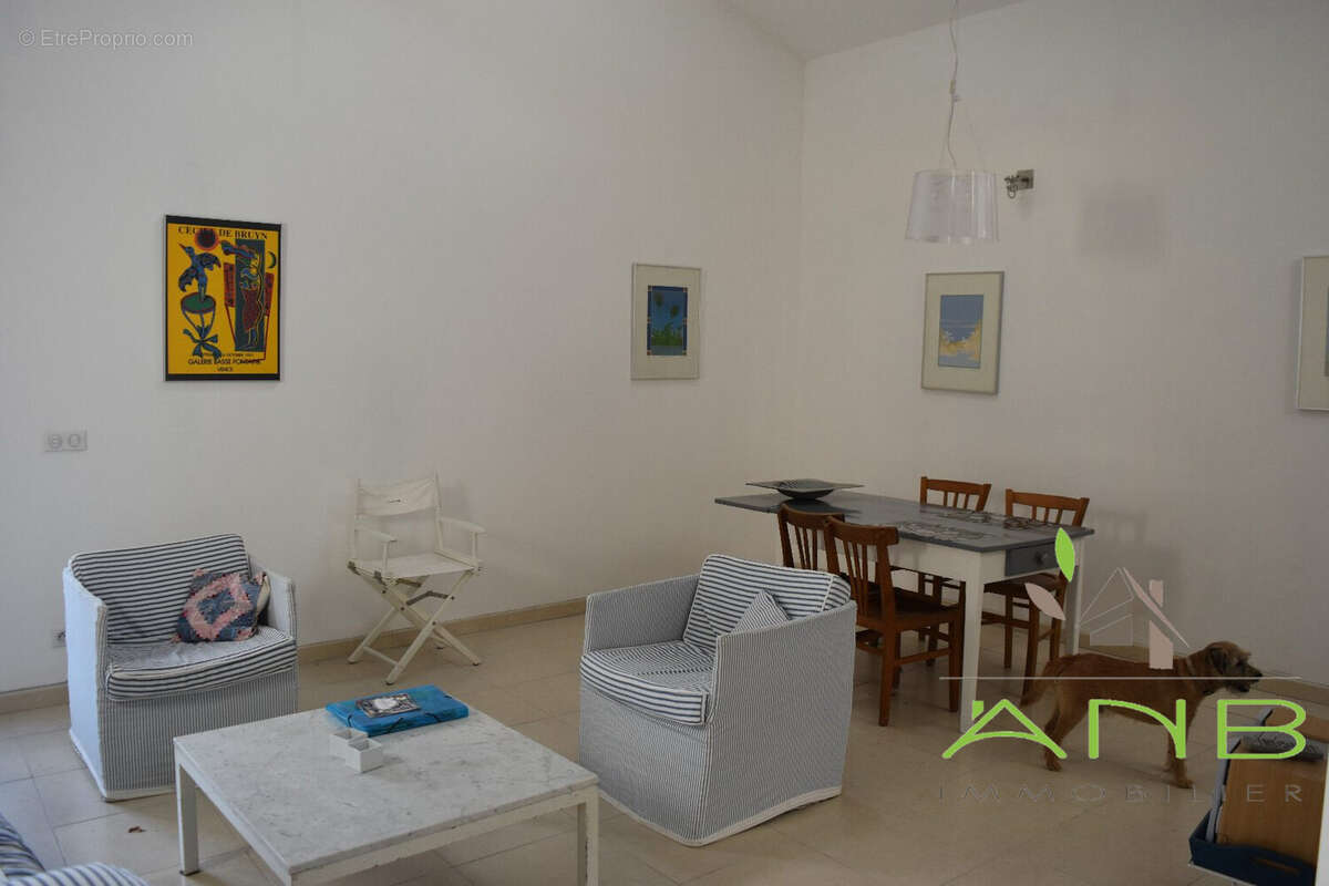 Maison 58 m² à Montbron  - photo 3
