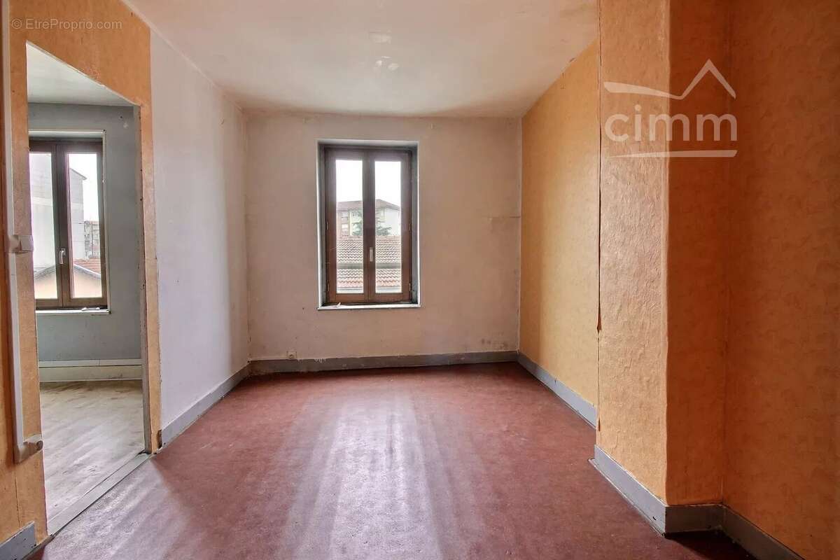 Appartement à LE PEAGE-DE-ROUSSILLON